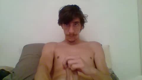 italianboy2894 online show from October 2025 01:22:01 PM