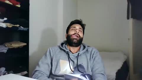 italianboybcn online show from March 2025 05:36:02 PM