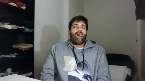 italianboybcn online show from March 2025 03:24:02 PM