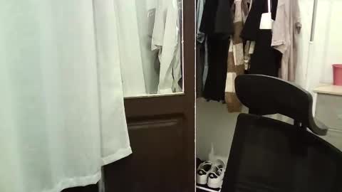 italianboybcn online show from November 2025 09:11:01 PM