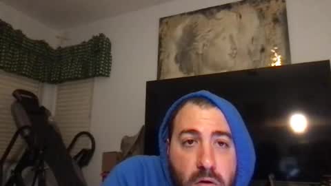 Snapshot of italianknob chatting on December 2025 03:24:01 AM Valentino online show from December 2025 03:24:01 AM