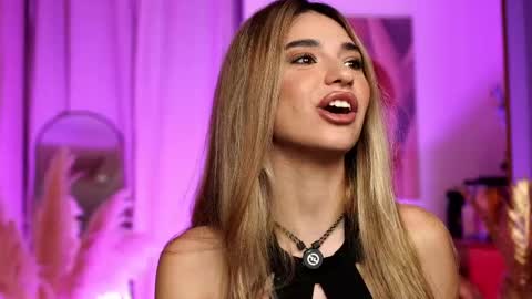 Snapshot of italy_baby chatting on May 2026 06:48:02 PM italy_baby online show from May 2026 06:48:02 PM