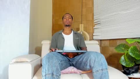 itanxfor online show from February 2026 12:27:01 PM