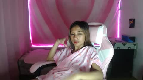 its andrea online show from November 2025 02:08:01 PM