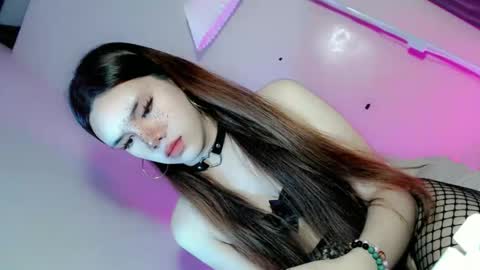 EZZIE online show from October 2025 12:29:05 AM