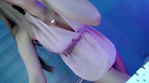 Pixie online show from January 2025 10:15:02 PM