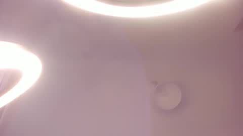 Isabella online show from September 2025 10:18:01 AM