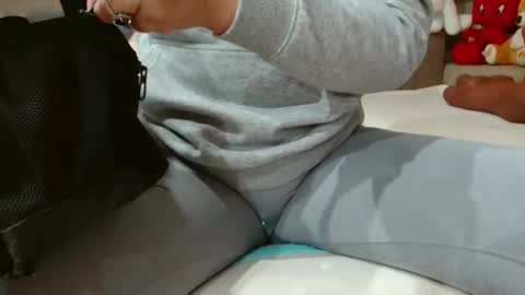 Busty mommy online show from September 2025 10:15:02 PM