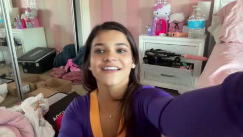 itsdaisypink online show from April 2026 11:31:01 PM