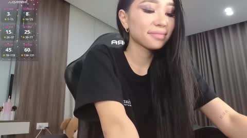 Snapshot of itsdevilcat chatting on March 2025 09:03:01 PM Queen Liya online show from March 2025 09:03:01 PM