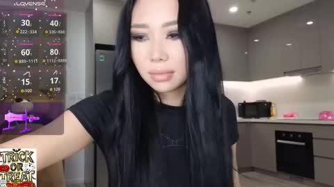 Snapshot of itsdevilcat chatting on November 2025 09:39:01 PM Queen Liya online show from November 2025 09:39:01 PM