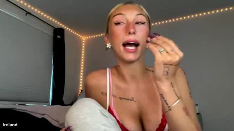 itsirelandbby online show from May 2026 07:09:02 PM