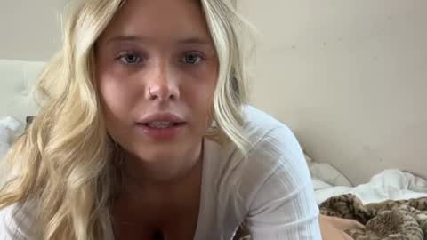 OF  madisynmaee online show from September 2025 03:44:01 PM