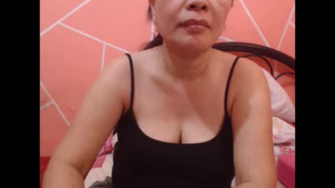 Snapshot of itsme_kitty chatting on February 2026 02:19:02 AM Kitty online show from February 2026 02:19:02 AM