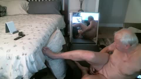 itsmehere2022 online show from October 2025 06:17:01 PM