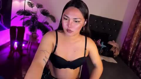 Snapshot of itsmesianaa29 chatting on May 2026 06:25:01 PM Siana online show from May 2026 06:25:01 PM