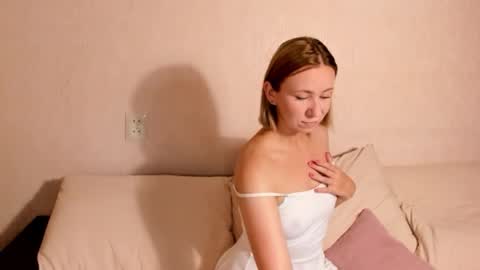 itsmyopinion online show from September 2025 01:12:02 PM