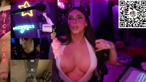 Snapshot of itsnickibabyy chatting on September 2025 04:45:02 AM Nicki Foxx online show from September 2025 04:45:02 AM