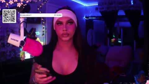 Snapshot of itsnickibabyy chatting on November 2025 01:39:01 AM Nicki Foxx online show from November 2025 01:39:01 AM