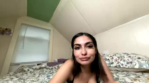 Snapshot of itssunshineluna chatting on July 2026 01:08:01 AM Sunshine online show from July 2026 01:08:01 AM