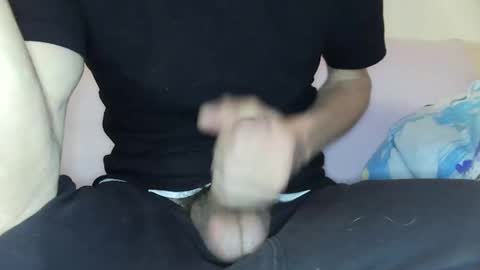 Snapshot of iuuuf2 chatting on January 2025 09:32:01 AM Iuuuf2 or Samel online show from January 2025 09:32:01 AM