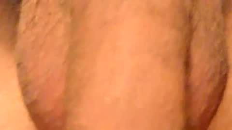 Snapshot of iuuuf2 chatting on November 2025 04:40:02 AM Iuuuf2 or Samel online show from November 2025 04:40:02 AM