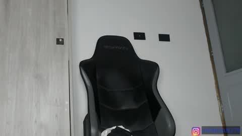 Snapshot of ivanhot279 chatting on February 2025 11:49:01 PM ivanhot279 online show from February 2025 11:49:01 PM