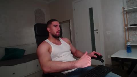 IvanHydee online show from January 2026 05:43:02 AM