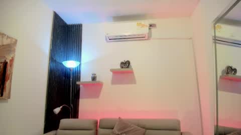 Snapshot of ivania_lua chatting on April 2026 11:03:02 AM ivania_lua online show from April 2026 11:03:02 AM