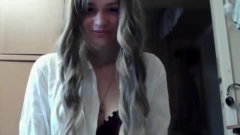 ivetta911 online show from October 2025 12:39:02 PM