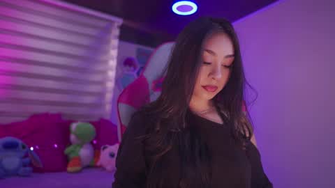 iveet  online show from November 2025 01:55:02 PM