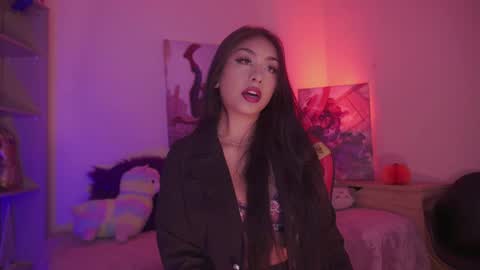 iveet  online show from November 2025 01:56:02 PM