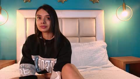 Snapshot of ivonny_x chatting on May 2026 06:08:01 AM Ivon online show from May 2026 06:08:01 AM
