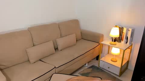 kirstenelsie online show from December 2024 03:48:02 PM