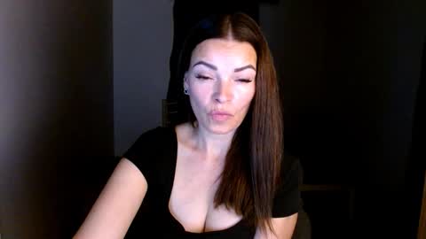 Lana online show from May 2026 09:44:02 PM