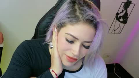 Diana Rojas  online show from April 2026 02:45:02 AM