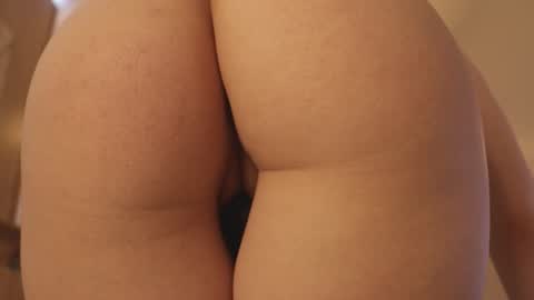 Ivy online show from November 2025 04:38:01 PM