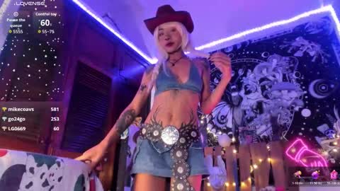 Ivy bank   online show from November 2025 07:59:02 PM