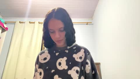 Snapshot of ivydesirer chatting on March 2026 02:22:01 AM Ivy Desirer online show from March 2026 02:22:01 AM