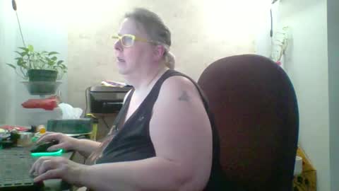 ivyjane3522 online show from May 2026 02:36:02 PM
