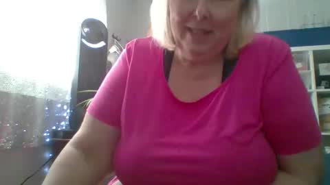 Snapshot of ivyjane3522 chatting on June 2026 01:26:01 PM ivyjane3522 online show from June 2026 01:26:01 PM