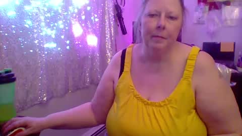 Snapshot of ivyjane3522 chatting on July 2026 01:01:01 AM ivyjane3522 online show from July 2026 01:01:01 AM