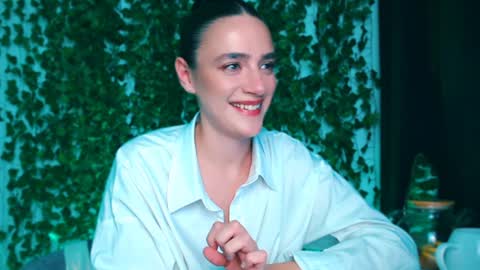 Snapshot of ivyjonson chatting on December 2024 08:58:02 PM Miss Ivy online show from December 2024 08:58:02 PM