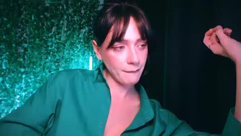 Snapshot of ivyjonson chatting on February 2025 10:10:02 PM Miss Ivy online show from February 2025 10:10:02 PM