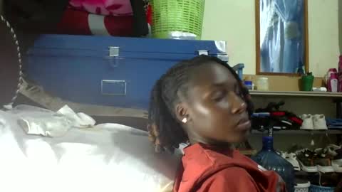 ivyk_ online show from March 2026 12:44:01 PM