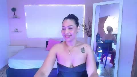 ivyshine7 online show from September 2025 03:43:01 AM