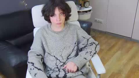 Maxim online show from February 2025 03:32:02 PM