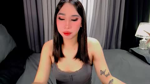 UR LOVELY IYANNA online show from November 2025 06:19:02 PM