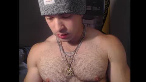 izak144 online show from December 2024 08:11:01 PM