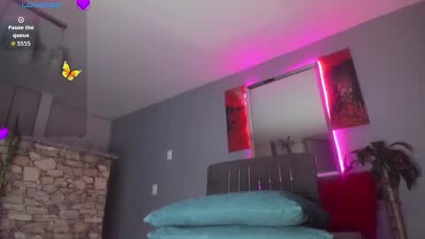 izamar online show from September 2025 01:17:02 AM